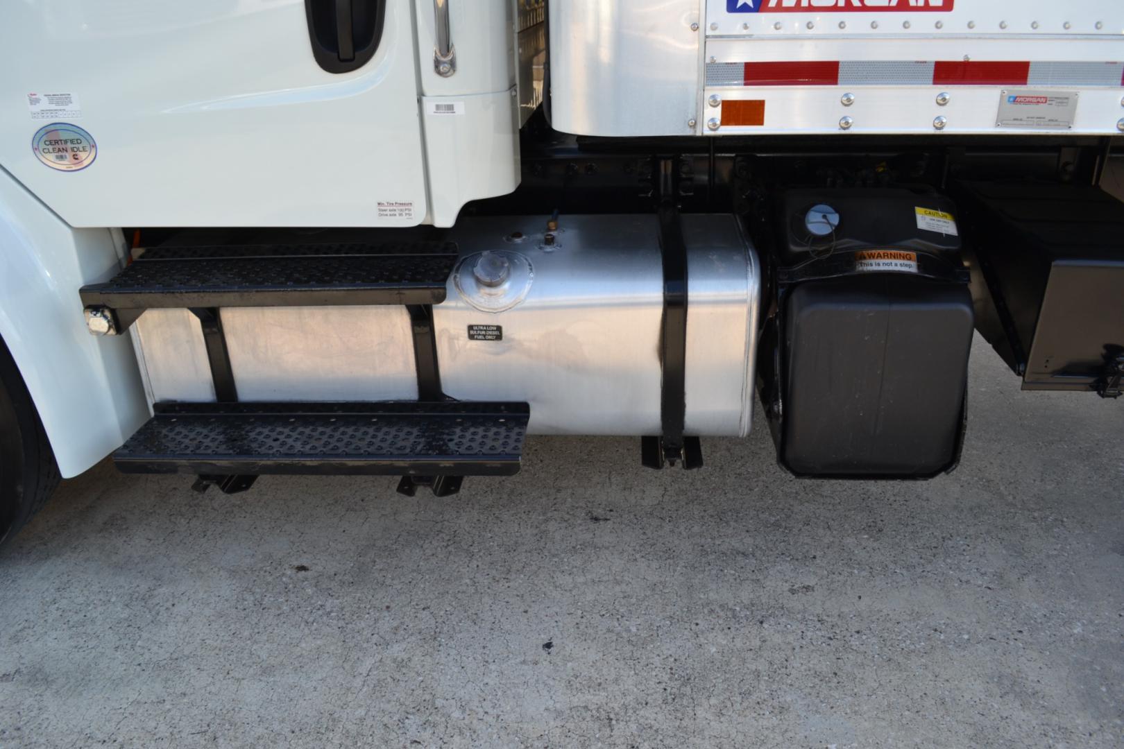 2019 WHITE /BLACK FREIGHTLINER M2-106 with an CUMMINS B6.7L 260HP engine, ALLISON 2500RDS AUTOMATIC transmission, located at 9172 North Fwy, Houston, TX, 77037, (713) 910-6868, 29.887470, -95.411903 - Photo#12